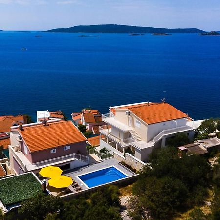 Apartments Care Donji Okrug  Екстериор снимка