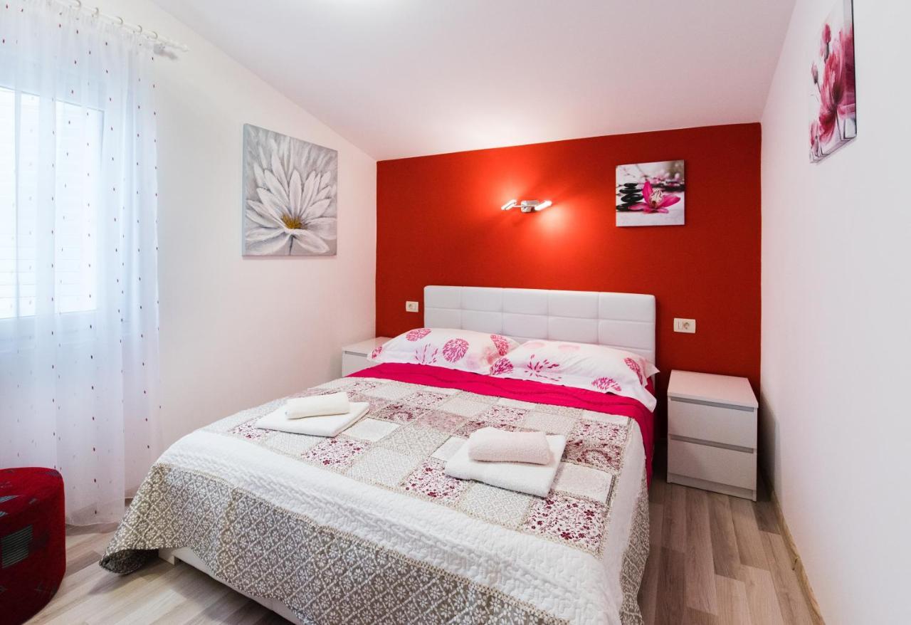 Apartments Care Donji Okrug  Екстериор снимка
