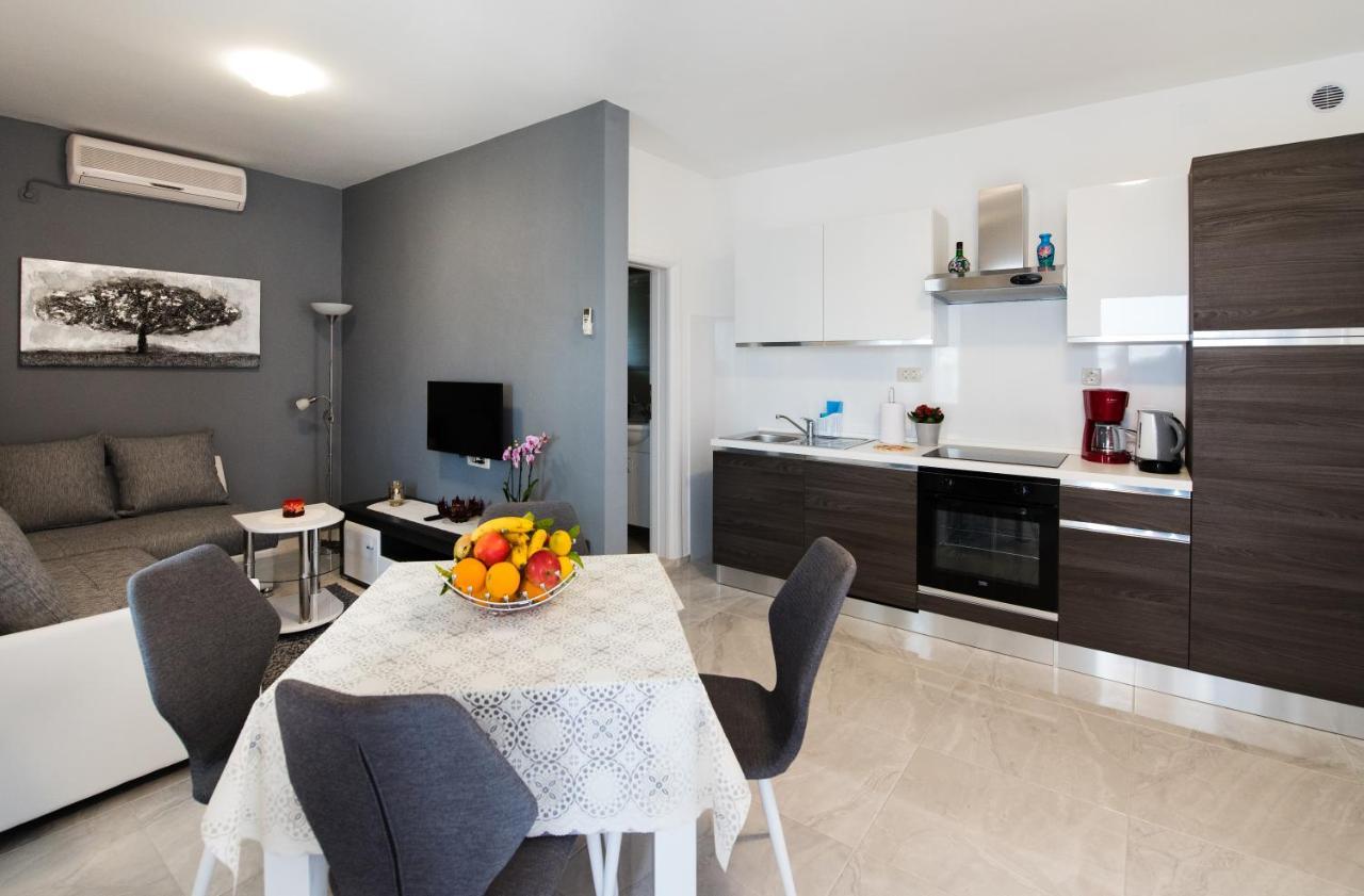 Apartments Care Donji Okrug  Екстериор снимка